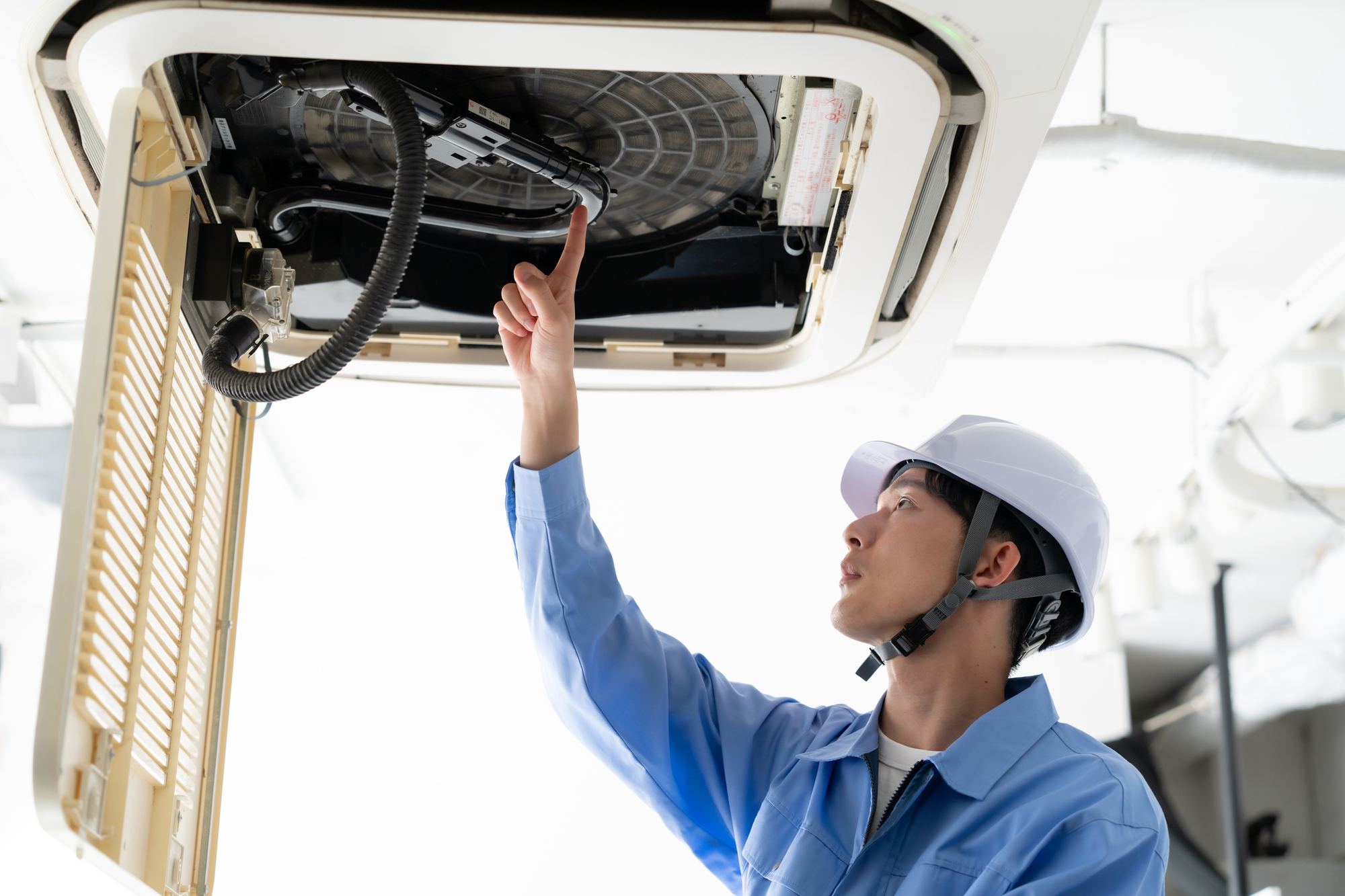 空気調和設備工事の施工写真